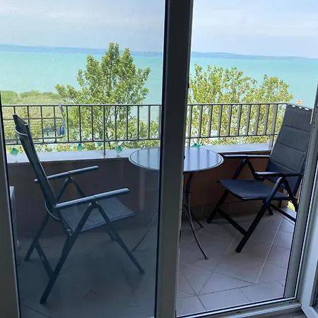 Panorama Gold Wellness Apartman Siófok Exterior foto