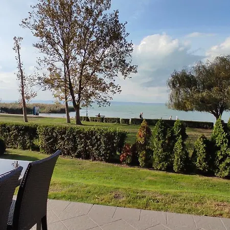 Panorama Gold Wellness Apartman Siófok Exterior foto